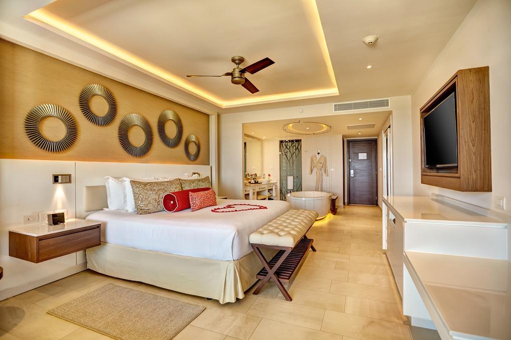 Hideaway At Royalton Riviera Cancun, An Autograph Collection All- Inclusive Resort - Adults Only プエルト・モレロス エクステリア 写真
